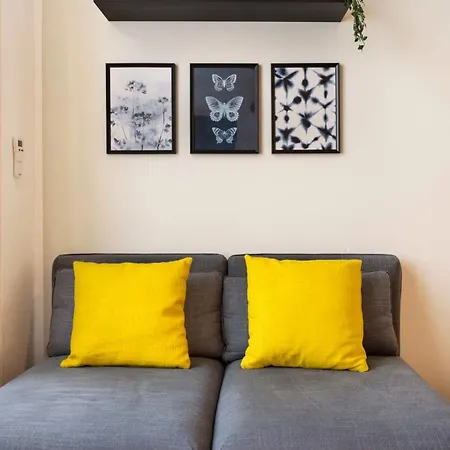 Great Close To Kudamm *